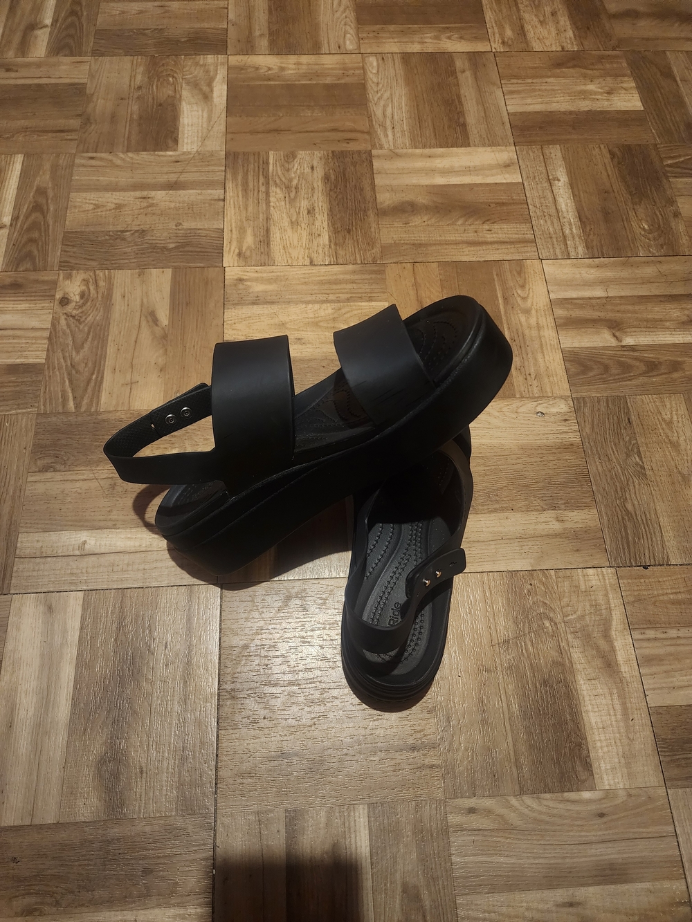 CROCS Women's Black Triple-Strap Wedge Sandals - Picture 2 of 5